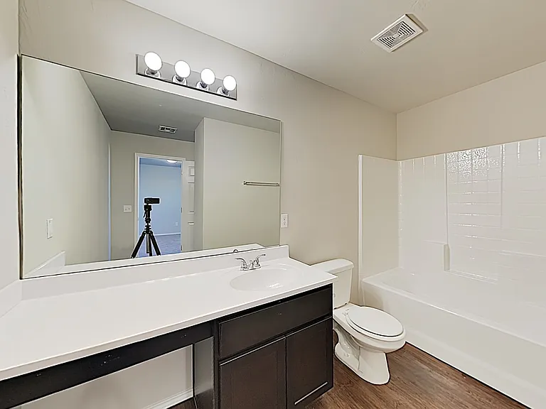 10705 SW 23rd Ter — Photo 10