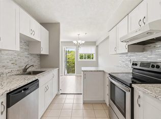 15 Knightsridge Dr #303, Halifax, NS B3M 3S9