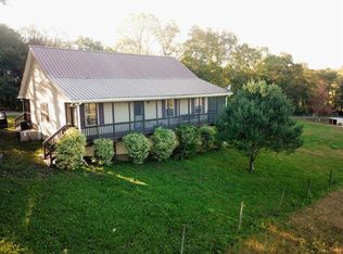 220 Fisher Ln, Hartsville, TN 37074