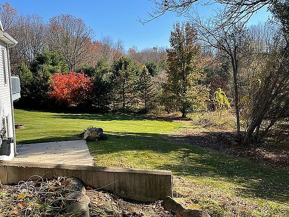 2nd image of 8312 Woodcrest Dr NE
