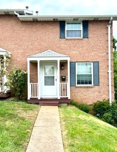 305 E James St, Munhall, PA, 15120