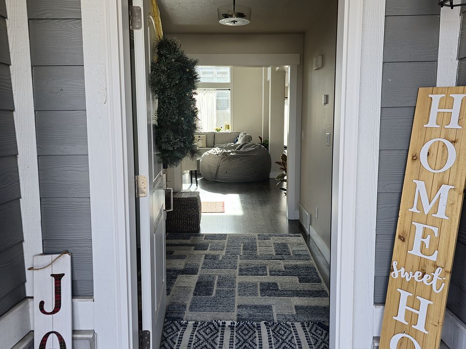 1st image of 4203 W Gate Keeper Dr