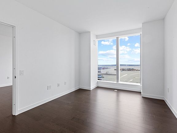 5th image of 252 South St #65K