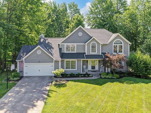 2nd image of 8209 Pinecove Ct