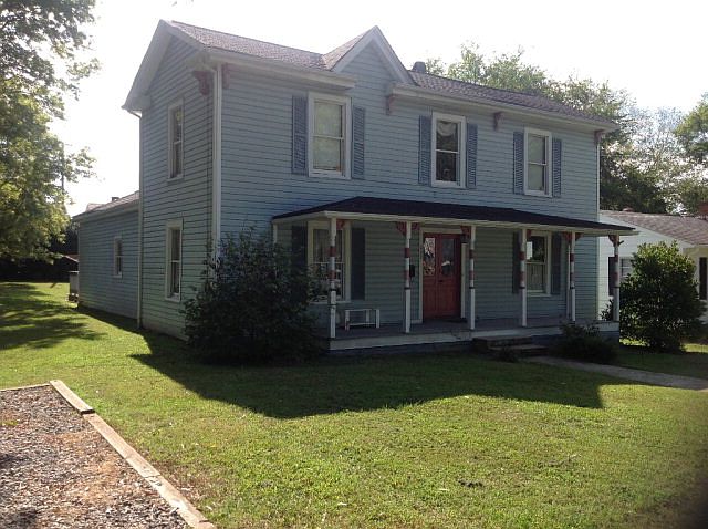 1st image of 209 Carrington St