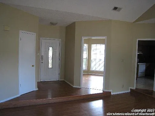 3 bed, 2.0 bath, 1507 sqft, $1,650 — Photo 4