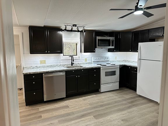4th image of 241 Forest Dr
