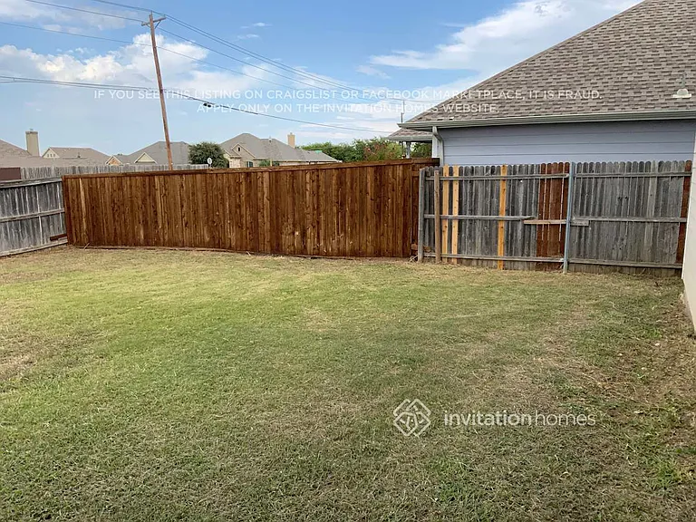 2820 Englefield Grn — Photo 22