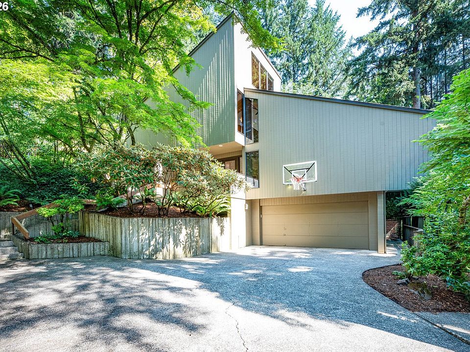 1st image of 1858 Fircrest Dr