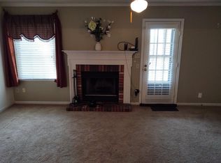 49 Dawn Ln, Hampton, VA 23666