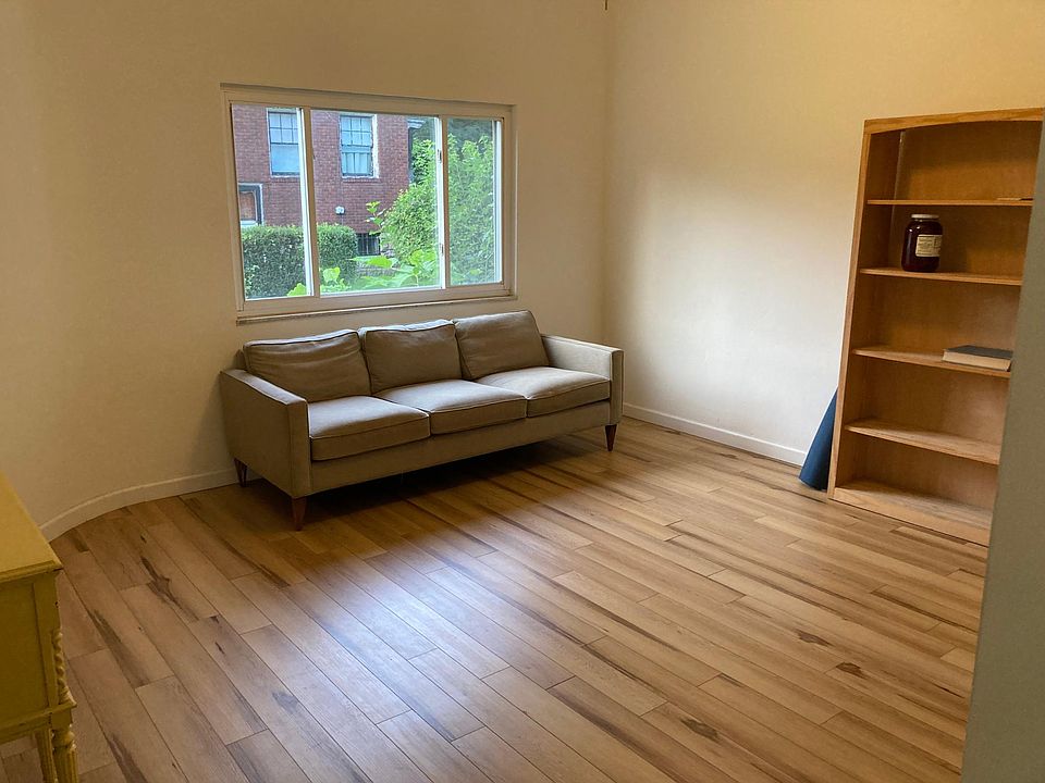 1st image of 520 N Saint Clair St #1