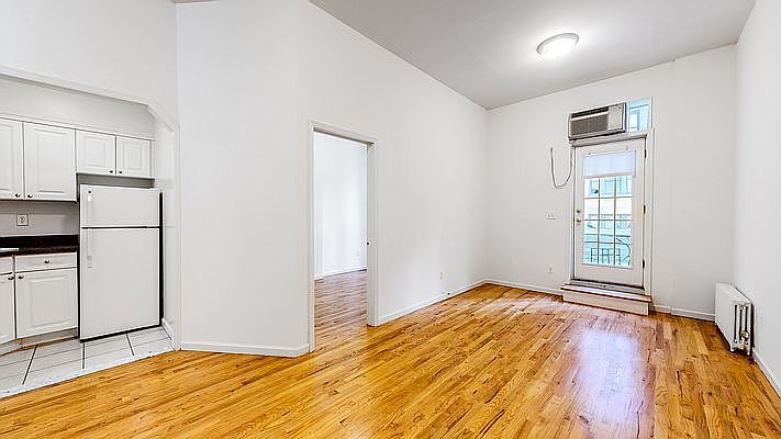 1st image of 344 W 87th St APT 4R