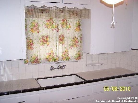 2nd image of 238 Harwood Dr