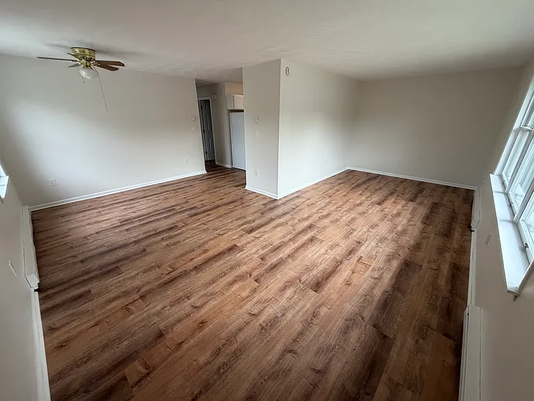 600 Sherwood Ave #604-1 — Photo 11