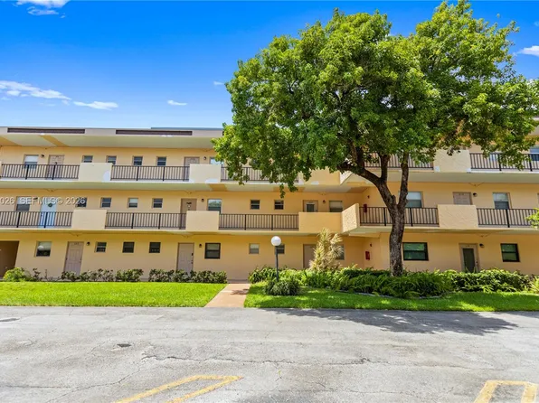 201 Berkley Rd APT 309, Hollywood, FL 33024