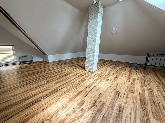 4th image of 176-182 Elmwood Ave #1