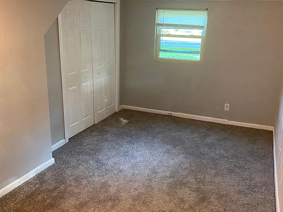 4th image of 2808 Elliott Ave #A
