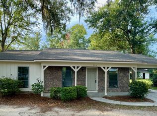 906 Pineview Dr, Valdosta, GA 31602