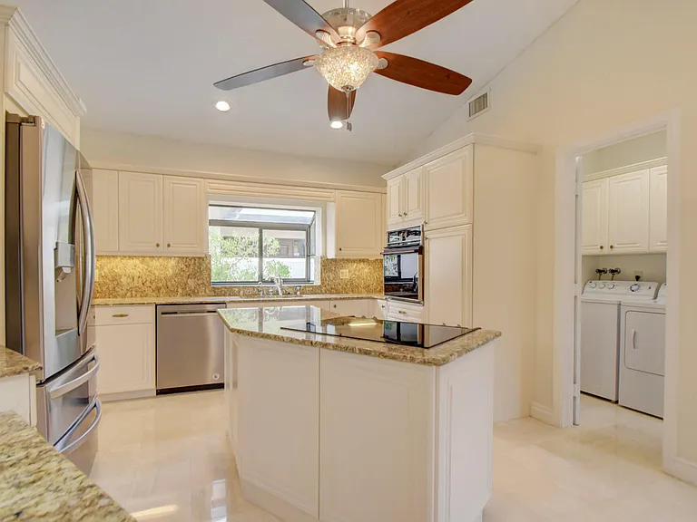 22595 Esplanada Cir W — Photo 20