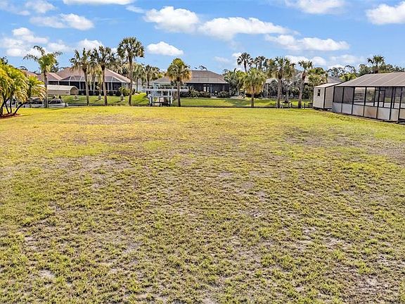 4th image of 2434 COMO STREET LOT 67