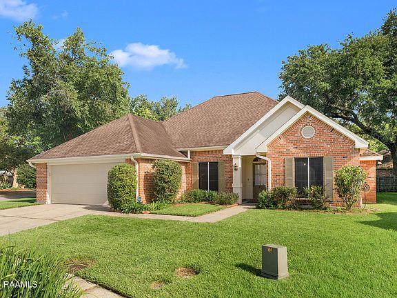 2nd image of 115 Lodgepole Cir