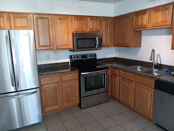 4th image of 330 S Beck Ave Unit 209