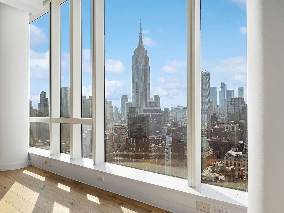 1st image of 325 Lexington Ave APT 31A