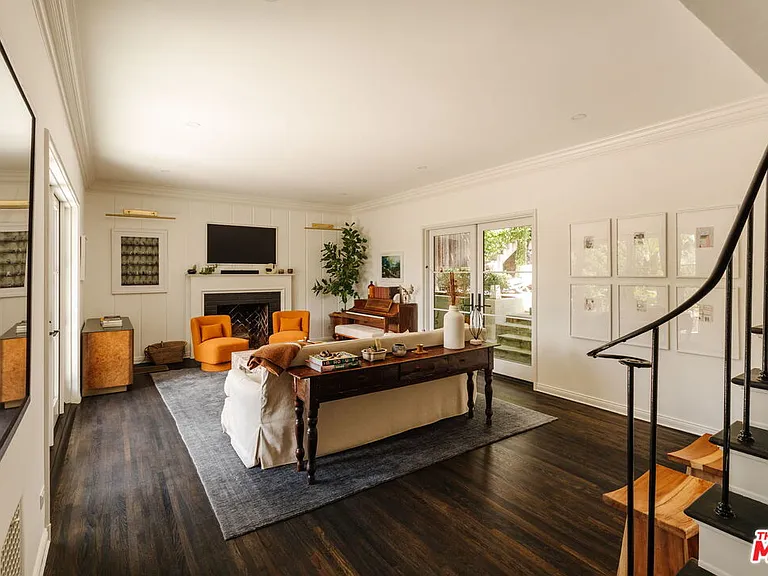 2151 Kenilworth Ave — Photo 4