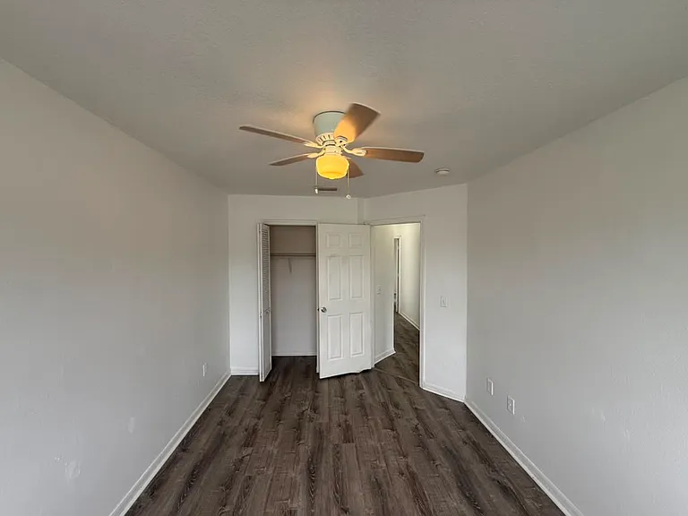 833 Caribbean Dr #A — Photo 17