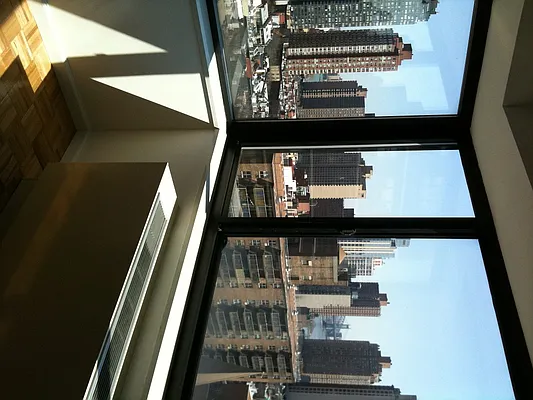 Rented by Olnick Organization | media 23