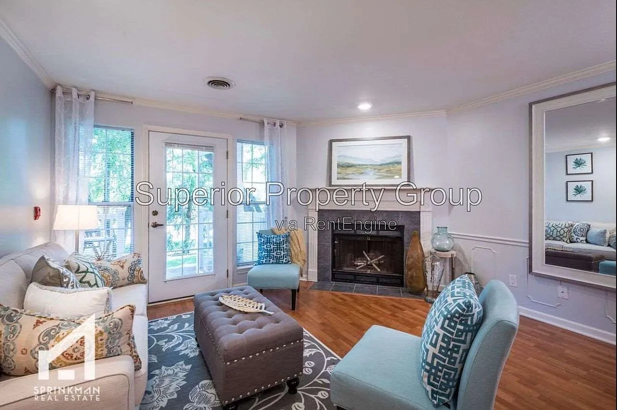 2 bed, 2.0 bath, 1014 sqft, $1,650 — Photo 2