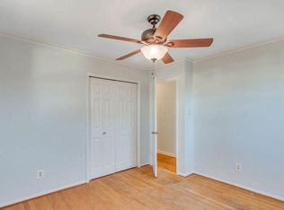 14902 Ritchie Rd, Centreville, VA 20120