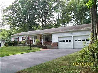 1st image of 5 Tanglewood Dr