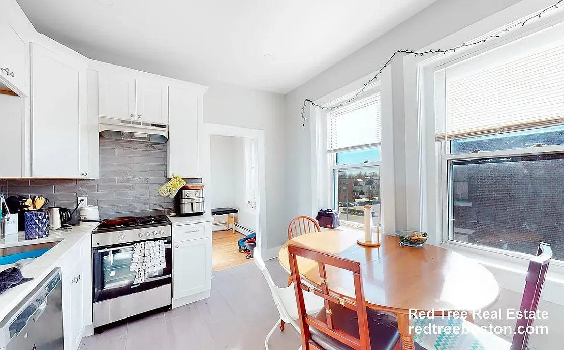Building Photo - 1282 Commonwealth Ave #7