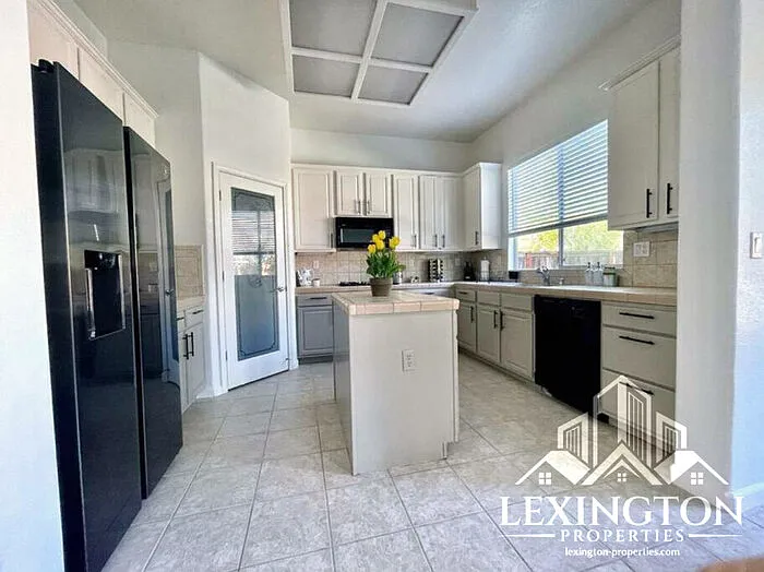 3286 Cayman Island St — Photo 34