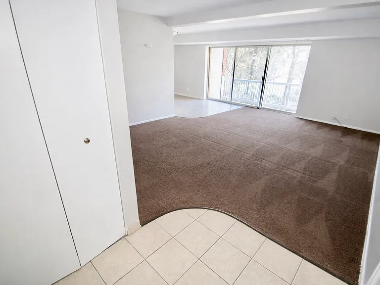 2-Bed - Living Room
