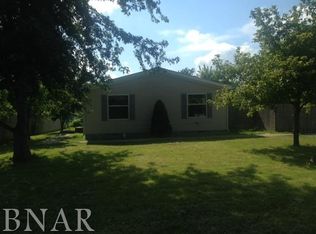 607 N 3rd Ave, Chenoa, IL 61726