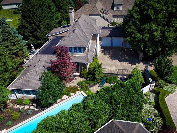 5th image of 3409 River Seine St
