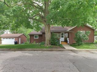 1510 Wilson St, Bloomington, IL