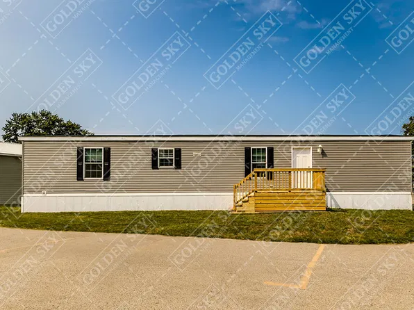 804 W 15th St, Muncie, IN 47302