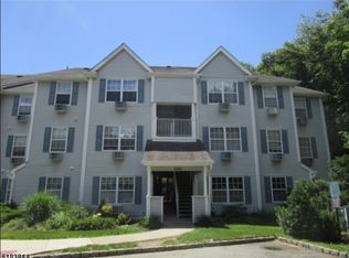 1316 Bedford Dr, Pompton Plains, NJ 07444