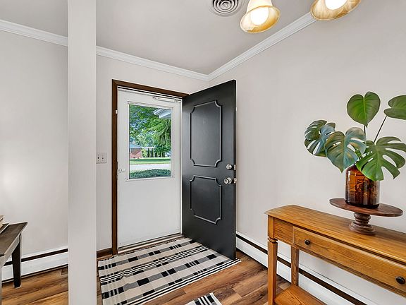 4th image of 50 Stacy Ave