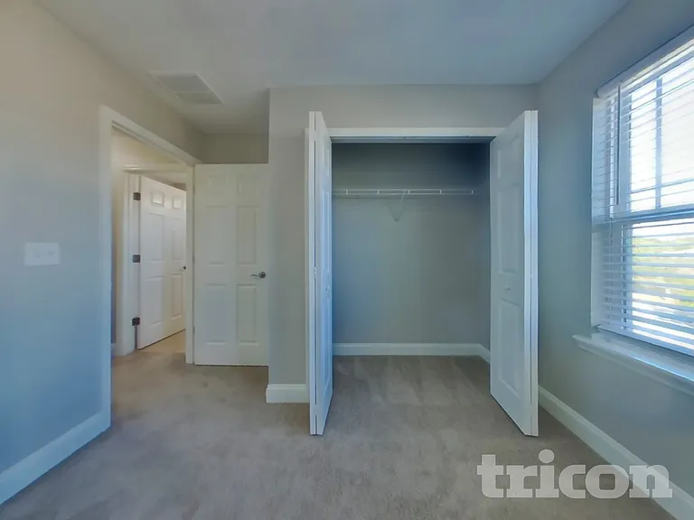 3088 Holly Grove Ln — Photo 11