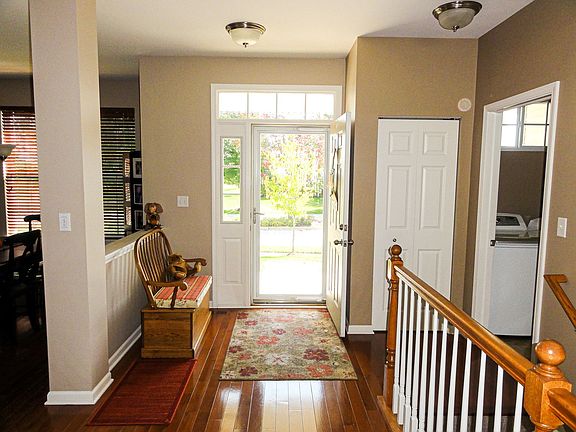 4th image of 1600 Devonshire Ln
