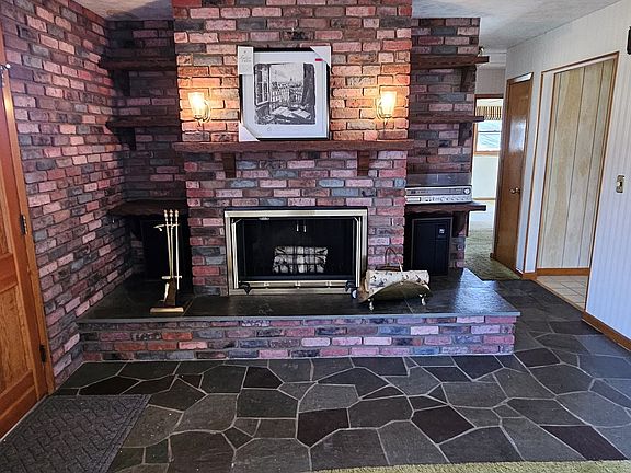 4th image of 70 Tumblebrook Rd