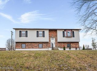 571 Congress Dr, Radcliff, KY 40160