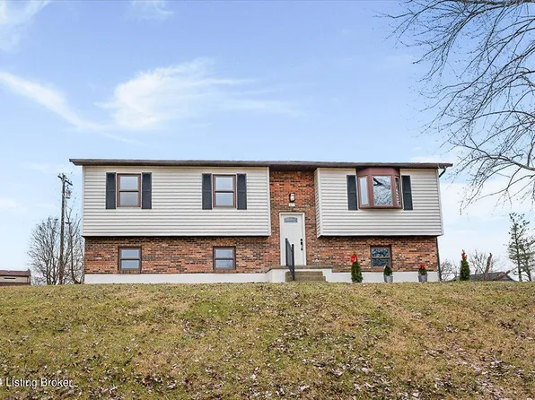 571 Congress Dr, Radcliff, KY 40160