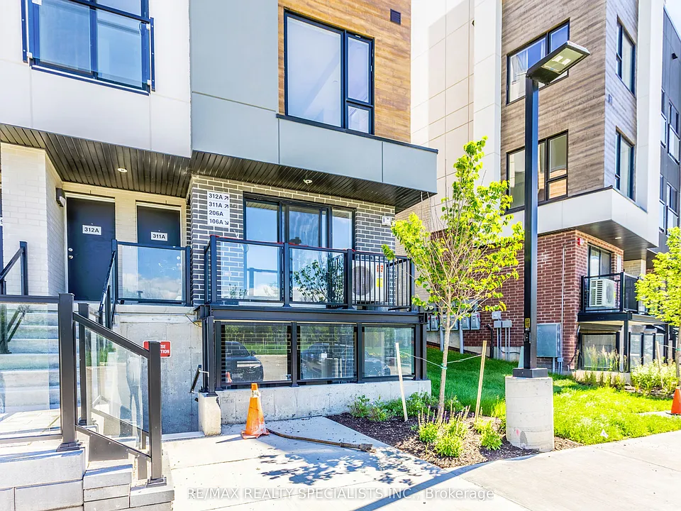 16 Melbourne Ave #106A