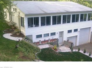 580 Totoket Rd, Northford, CT 06472