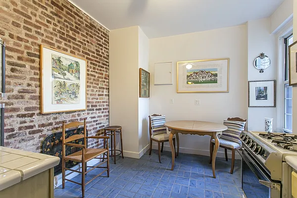 Sold by Terrace Sotheby's International Realty | media 25